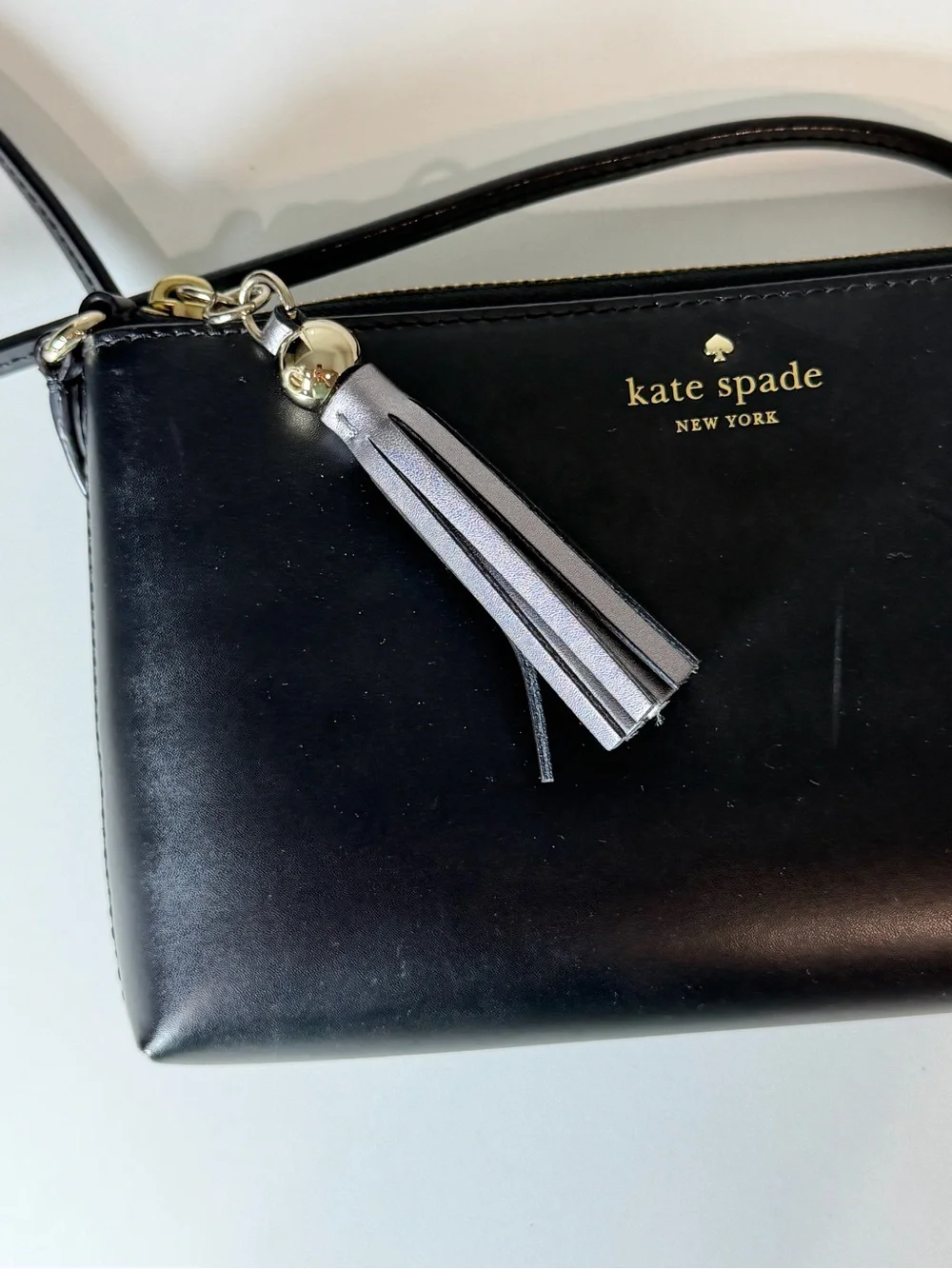 kate spade Like New New York Ivy Street Black Leather Crossbody Bag with Tassel
